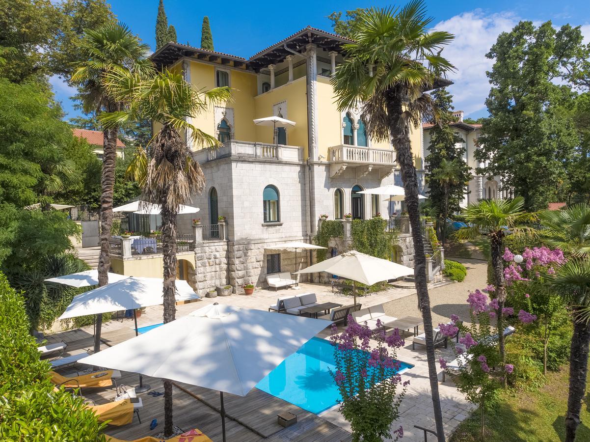 Hotel Villa Astra Lovran Luaran gambar